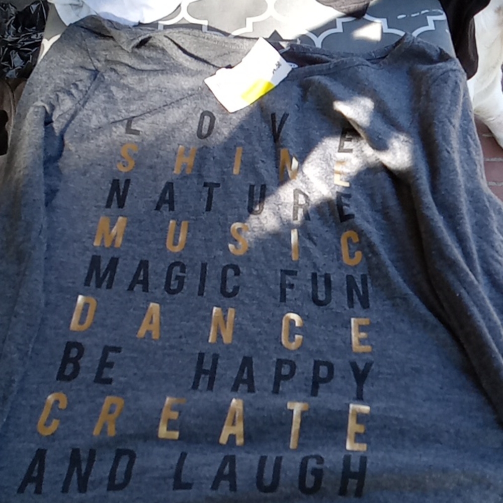 Shirts - Picture 2 of 3
